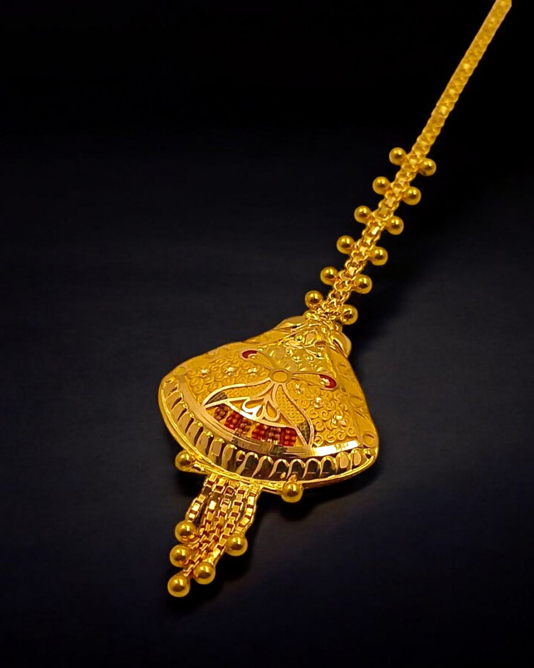 Floral Gold Maang Tikka